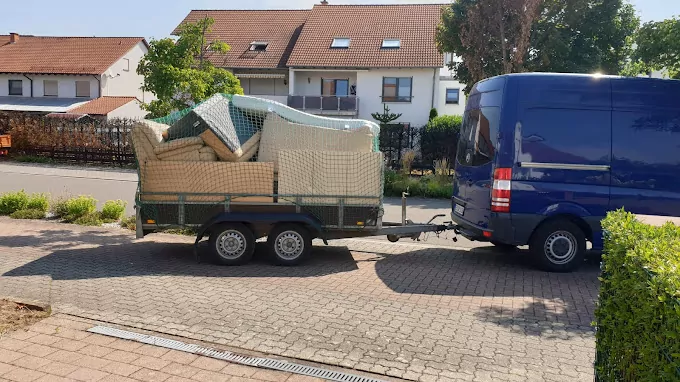 Schnelle und zuverlässige Abholung und Entsorgung von Sperrmüll.